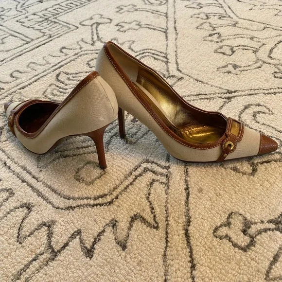 Dolce & Gabbana Logo Heels | Canvas & Leather Pointed Toe Pumps | Size 38.5 - Picture 9 of 15